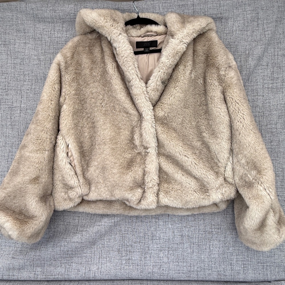 Zara Women Taupe Faux Fur Hooded Jacket Cropped Coat Beige Medium